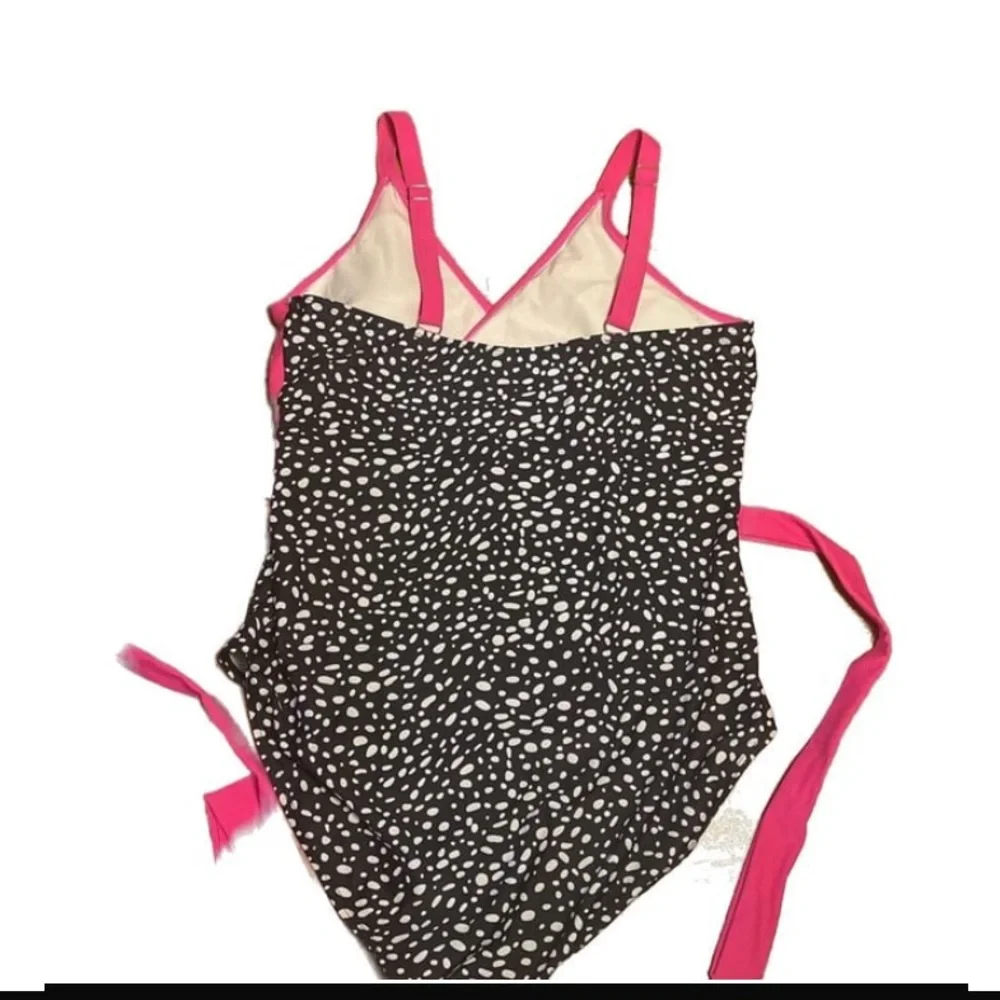 Chic‎ Pink and Black One Piece Swimsuit